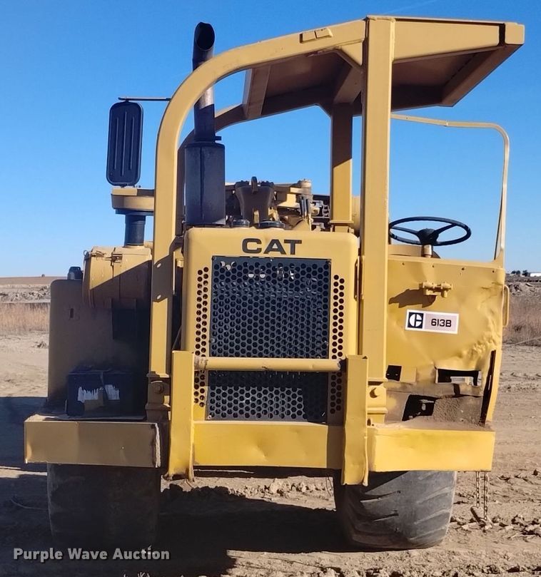 image for item DK8878 1973 Caterpillar 613B  elevating scraper