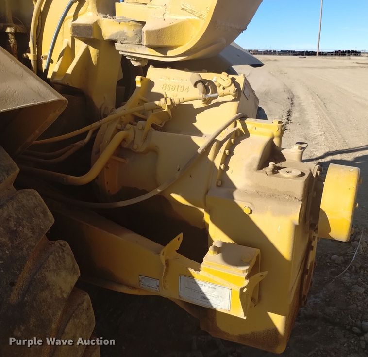 image for item DK8878 1973 Caterpillar 613B  elevating scraper