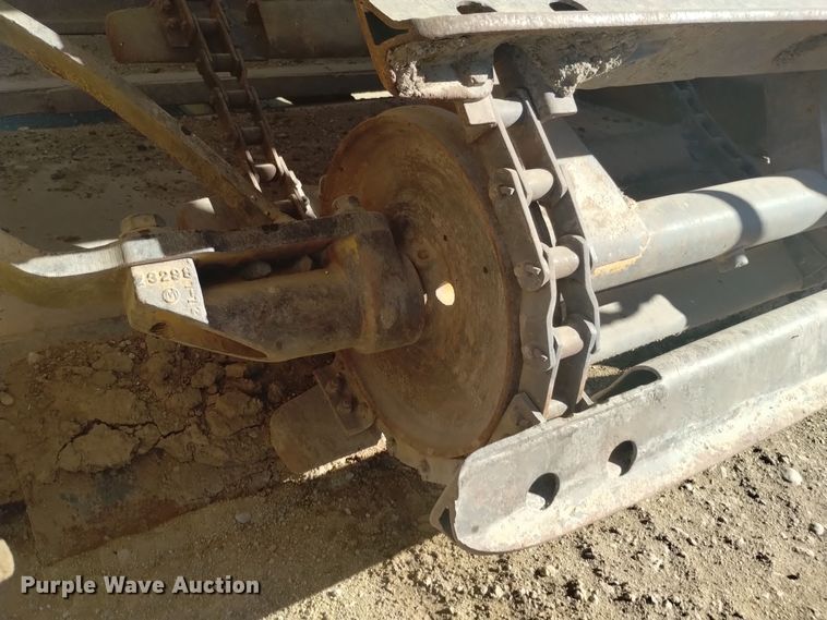 image for item DK8878 1973 Caterpillar 613B  elevating scraper