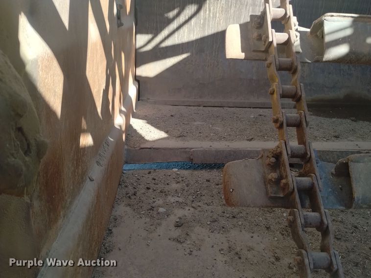 image for item DK8878 1973 Caterpillar 613B  elevating scraper