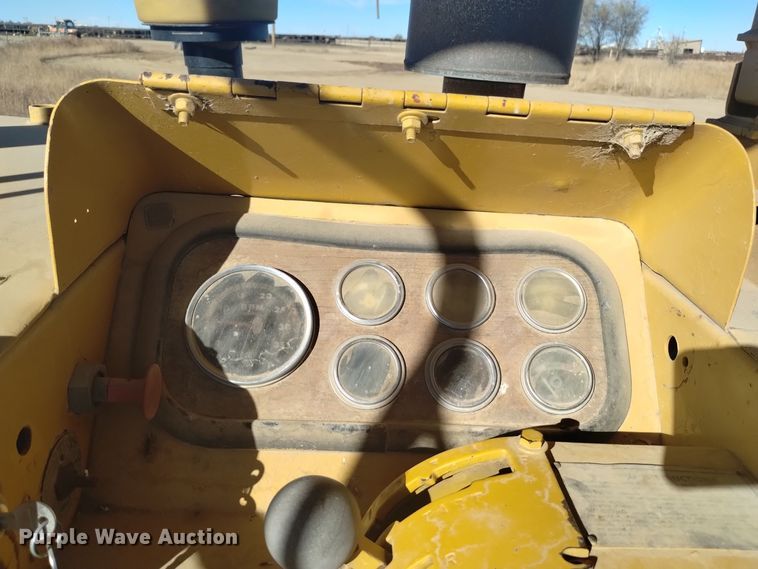 image for item DK8878 1973 Caterpillar 613B  elevating scraper