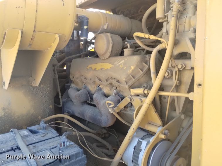 image for item DK8878 1973 Caterpillar 613B  elevating scraper