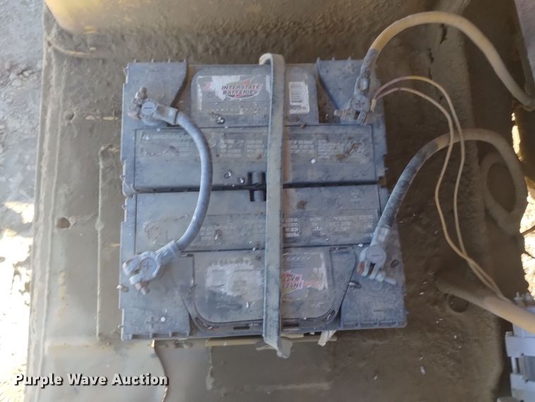 image for item DK8878 1973 Caterpillar 613B  elevating scraper