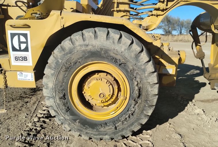 image for item DK8878 1973 Caterpillar 613B  elevating scraper