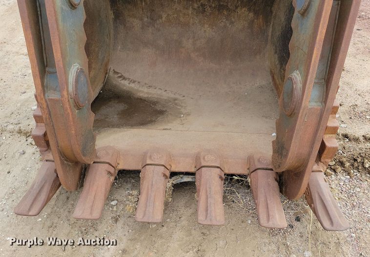 image for item DL7737 TAG Mantis  grapple bucket