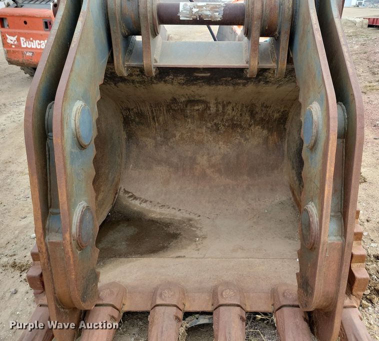 image for item DL7737 TAG Mantis  grapple bucket