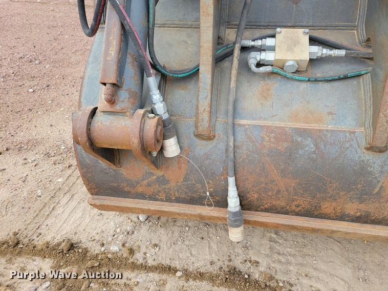 image for item DL7737 TAG Mantis  grapple bucket