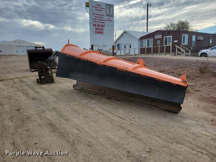 image for item DL7738 Falls  snow plow