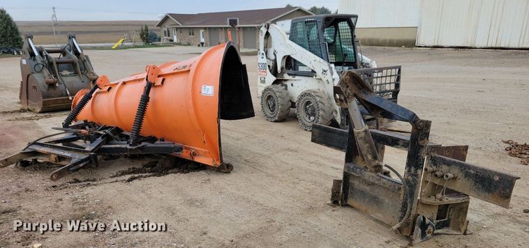 image for item DL7738 Falls  snow plow