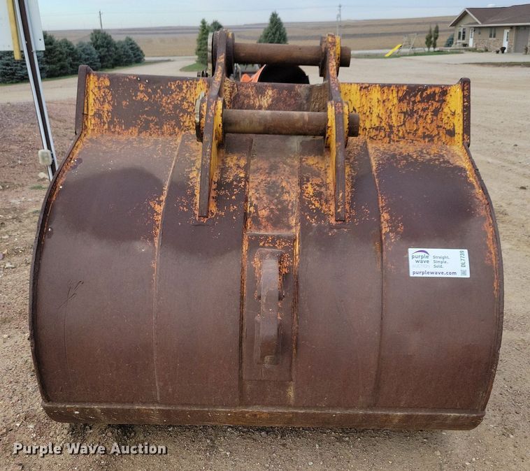 image for item DL7739 CF  excavator bucket