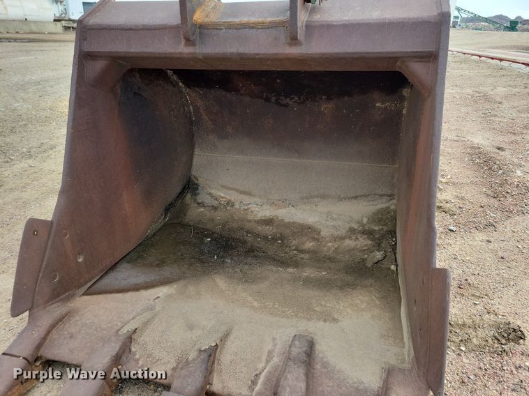image for item DL7739 CF  excavator bucket