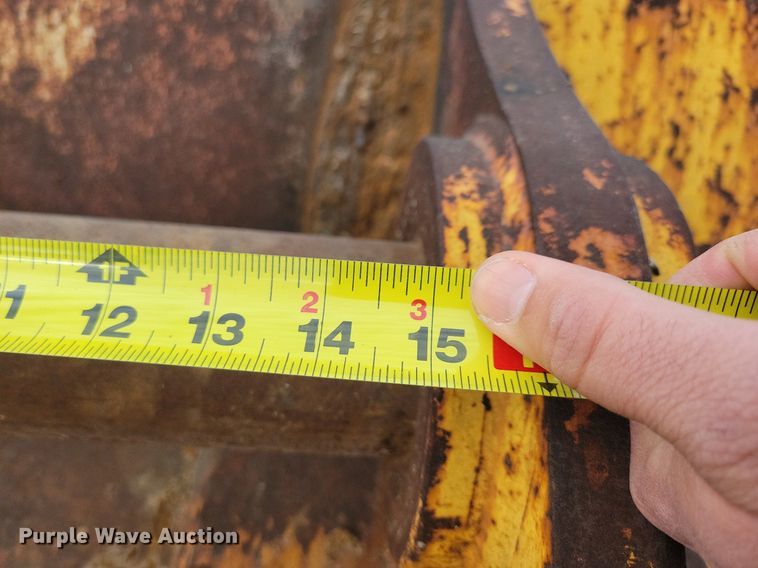 image for item DL7739 CF  excavator bucket