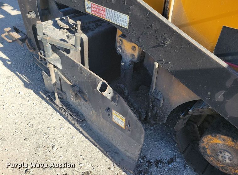 image for item DN4145 2007 LeeBoy 8816B  paver