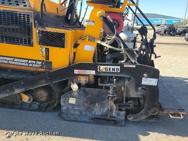 image for item DN4145 2007 LeeBoy 8816B  paver