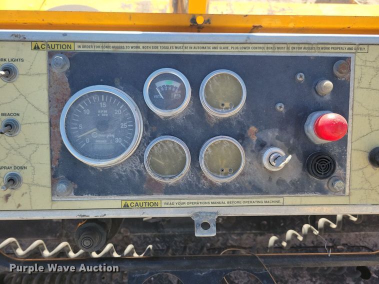 image for item DN4145 2007 LeeBoy 8816B  paver