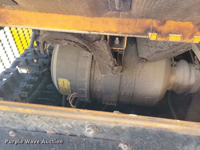 image for item DN4145 2007 LeeBoy 8816B  paver