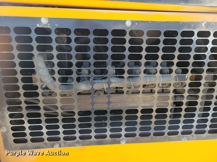 image for item DN4145 2007 LeeBoy 8816B  paver