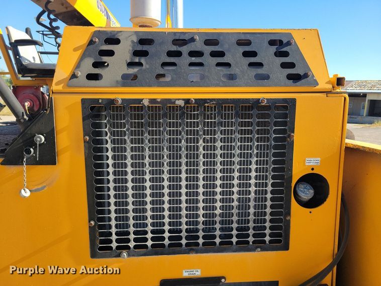 image for item DN4145 2007 LeeBoy 8816B  paver