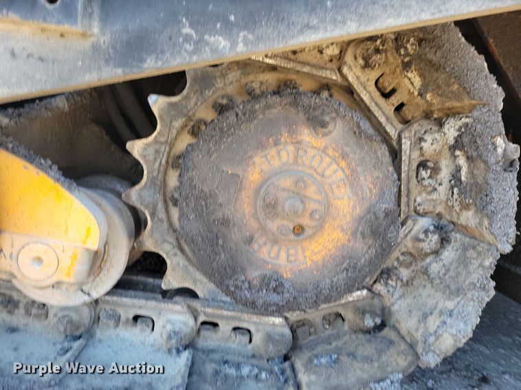 image for item DN4145 2007 LeeBoy 8816B  paver