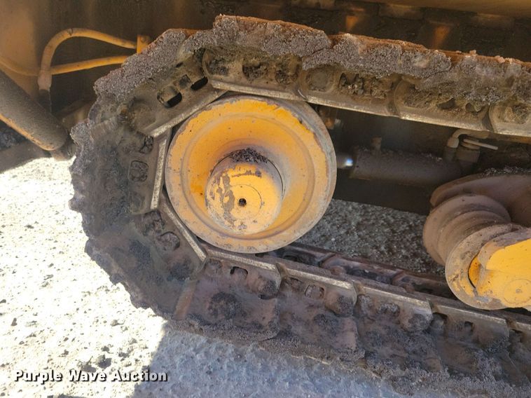 image for item DN4145 2007 LeeBoy 8816B  paver