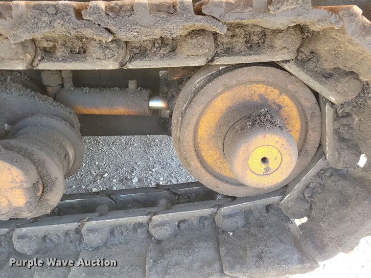 image for item DN4145 2007 LeeBoy 8816B  paver