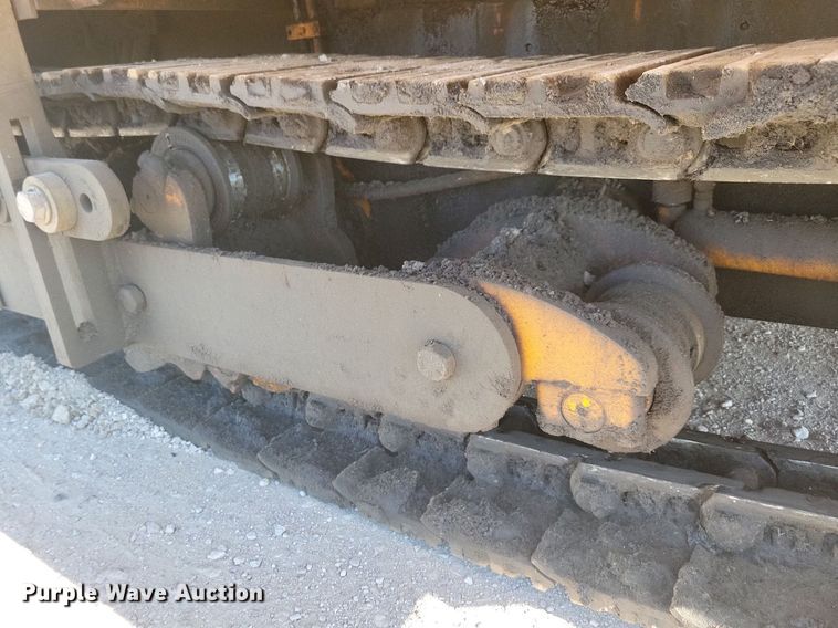 image for item DN4145 2007 LeeBoy 8816B  paver