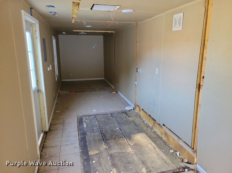 image for item DN4160 2006 Cosco  storage container