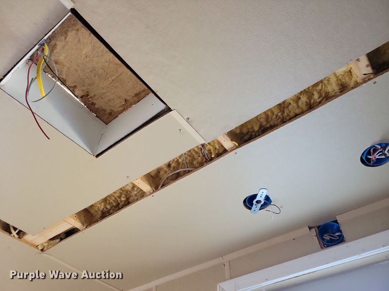 image for item DN4160 2006 Cosco  storage container