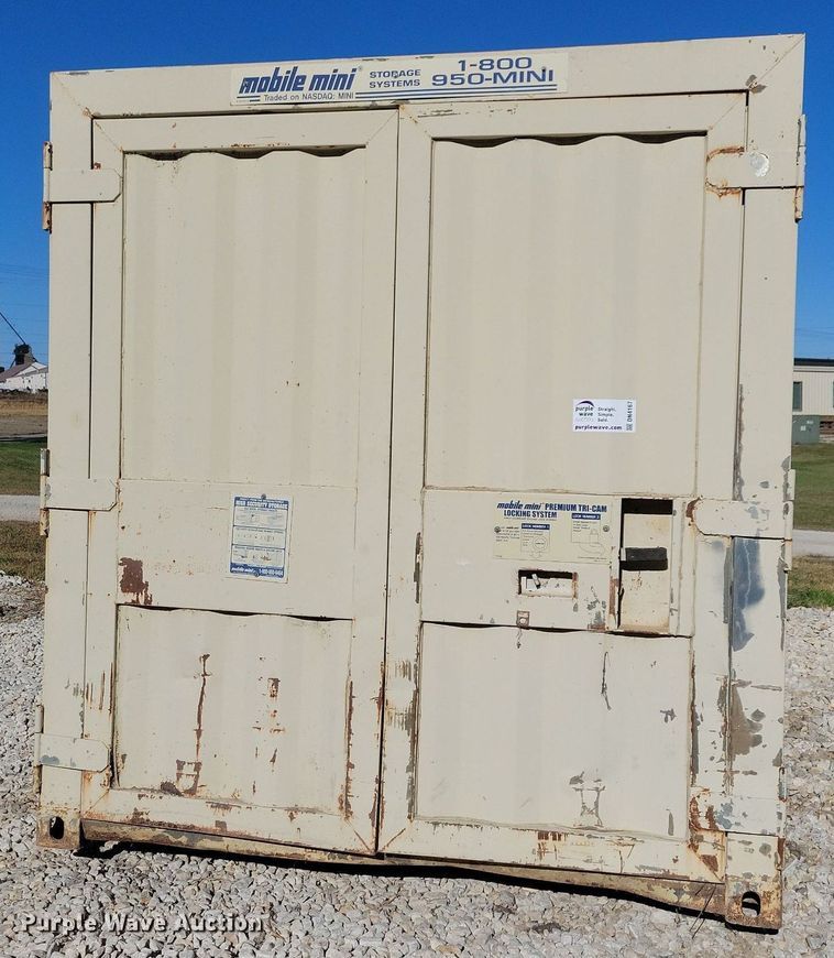 image for item DN4167 1984 Mobile Mini  shipping container