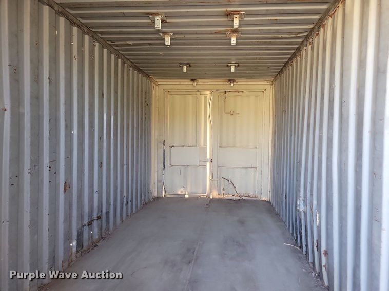 image for item DN4167 1984 Mobile Mini  shipping container
