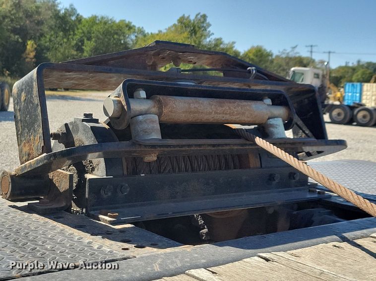 image for item DN4177 2015 Landoll 440  tilt deck equipment trailer