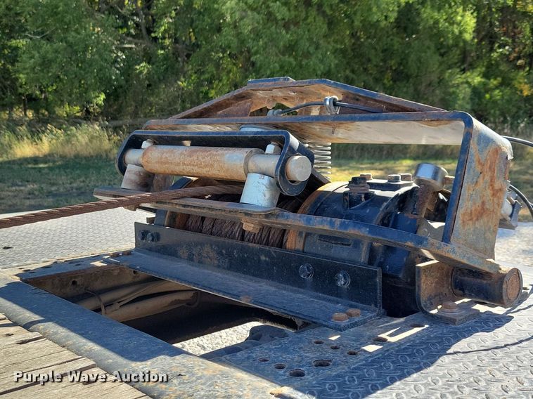 image for item DN4177 2015 Landoll 440  tilt deck equipment trailer