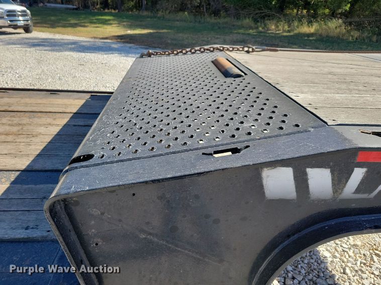 image for item DN4177 2015 Landoll 440  tilt deck equipment trailer