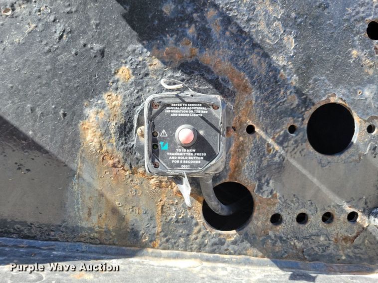 image for item DN4177 2015 Landoll 440  tilt deck equipment trailer