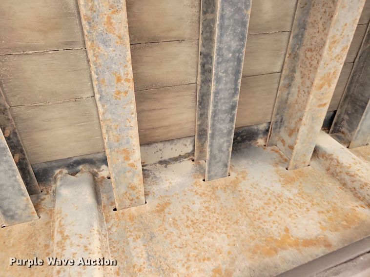 image for item DN4177 2015 Landoll 440  tilt deck equipment trailer