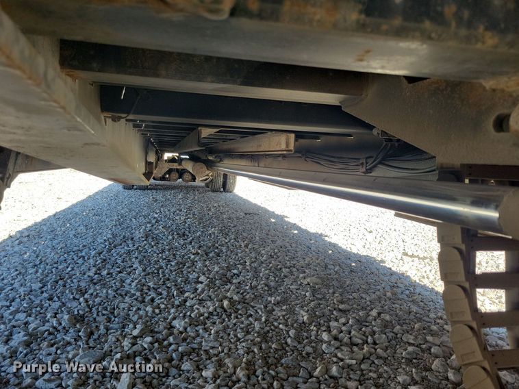 image for item DN4177 2015 Landoll 440  tilt deck equipment trailer