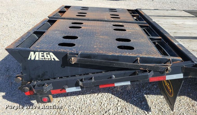 image for item DN4179 2017 Big Tex 22GN  equipment trailer