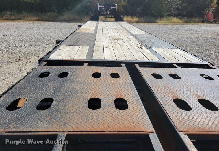 image for item DN4179 2017 Big Tex 22GN  equipment trailer