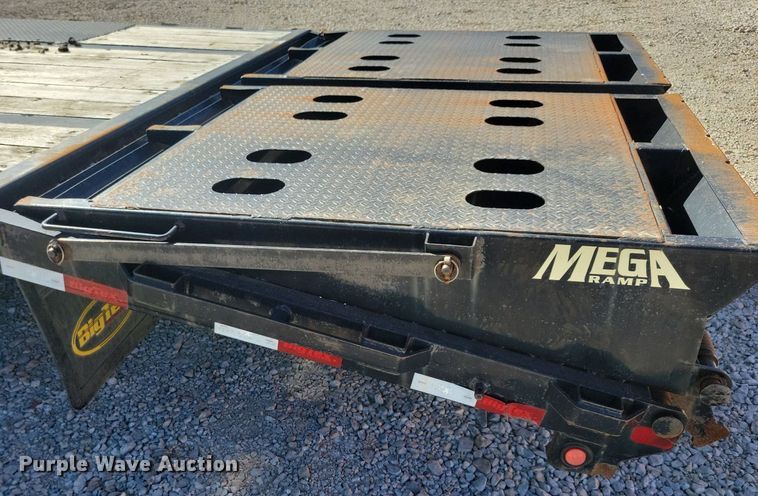 image for item DN4179 2017 Big Tex 22GN  equipment trailer