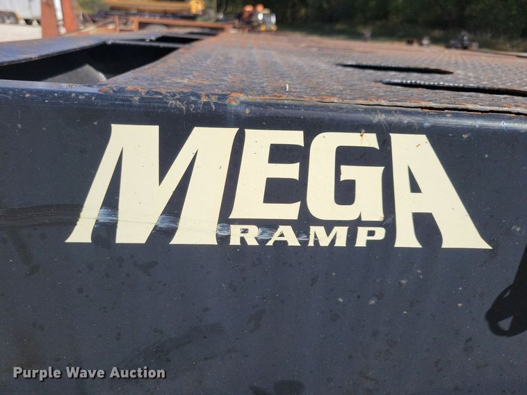 image for item DN4179 2017 Big Tex 22GN  equipment trailer