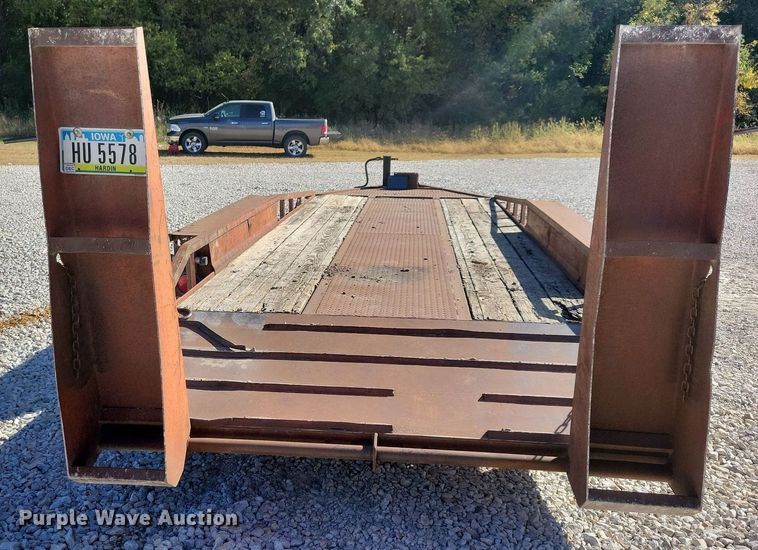 image for item DN4181 1999 Belshe T18  equipment trailer