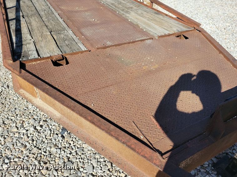 image for item DN4181 1999 Belshe T18  equipment trailer