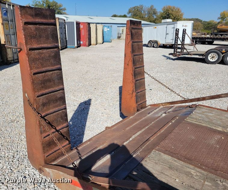 image for item DN4181 1999 Belshe T18  equipment trailer