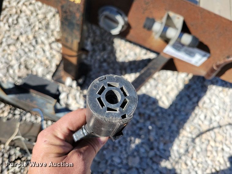 image for item DN4182 2014 Mac-lander UT116  utility trailer