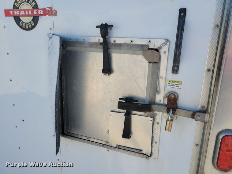 image for item DN4183 2008 Carry-On Cargo  fiber optic trailer