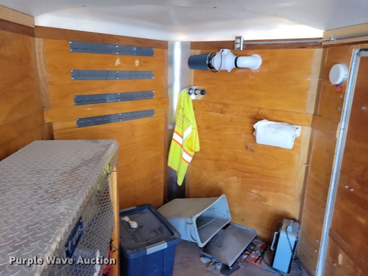 image for item DN4183 2008 Carry-On Cargo  fiber optic trailer