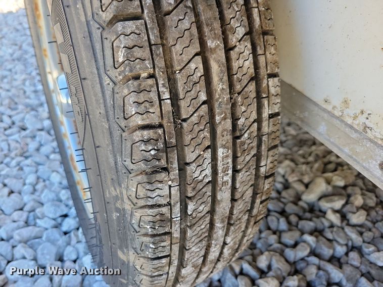 image for item DN4183 2008 Carry-On Cargo  fiber optic trailer