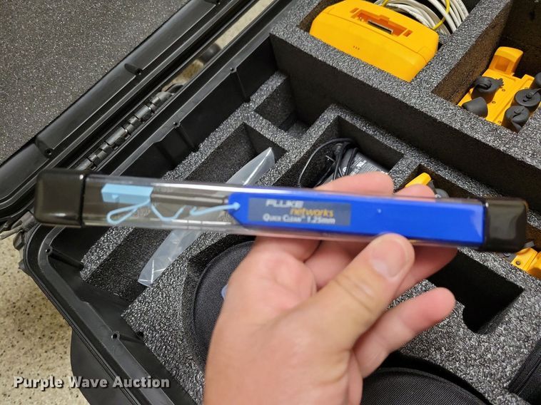 image for item DN4183 2008 Carry-On Cargo  fiber optic trailer