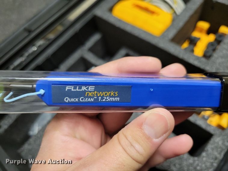 image for item DN4183 2008 Carry-On Cargo  fiber optic trailer