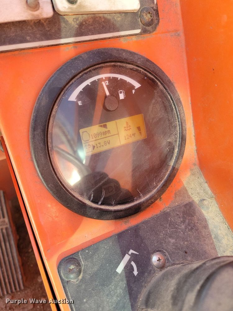 image for item DN4185 2013 JLG Skytrak 8042  telehandler